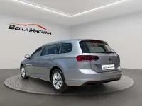 Usado VW Passat Business 150 CV (110 kW) 2022 Gris Familiar