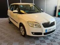 Usado Skoda Fabia 60 CV (44 kW) 2008 Blanco Berlina
