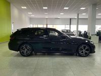 Usado BMW 318 M Sport 150 CV (110 kW) 2024 Negro Familiar