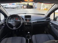 Usado Peugeot 207 70 CV (51 kW) 2006 Granate Berlina