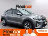 Usado Kia Stonic 84 CV (61 kW) 2023 Gris SUV