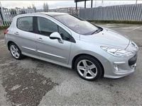 Usado Peugeot 308 Premium 109 CV (80 kW) 2008 Gris Utilitario