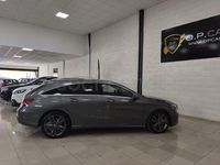 Usado Mercedes CLA200 Shooting Brake AMG line 136 CV (100 kW) 2016 Gris / plata Familiar