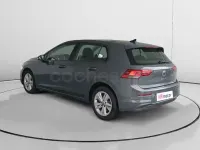 Usado VW Golf VIII Life 110 CV (80 kW) 2024 Gris / plata Berlina