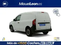 Usado Renault Kangoo 95 CV (69 kW) 2024 Blanco Monovolumen