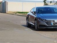 Usado VW Arteon Elegance 190 CV (139 kW) 2018 Gris / plata Utilitario