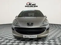 Usado Peugeot 207 70 CV (51 kW) 2009 Gris / plata Berlina