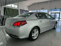 Usado Peugeot 508 Active 120 CV (88 kW) 2017 Gris Berlina