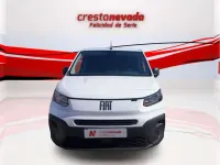 Usado Fiat Doblò 102 CV (75 kW) 2024 Blanco Monovolumen