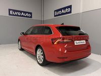 Usado Skoda Octavia Style 150 CV (110 kW) 2021 Rojo Familiar