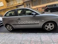 Usado Seat Ibiza Stella 75 CV (55 kW) 2004 Gris / plata Utilitario