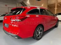 Usado Hyundai i30 116 HP (85 kW) 2022 Vermelho Carrinha