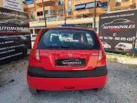 Usado Hyundai Getz 66 CV (48 kW) 2006 Rojo Utilitario