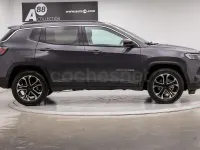 Usado Jeep Compass Limited 130 CV (95 kW) 2024 Gris / plata SUV