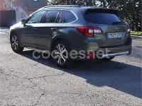 Usado Subaru Outback 175 CV (128 kW) 2020 Verde Familiar