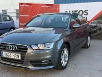 Usado Audi A3 Attraction 105 CV (77 kW) 2013 Gris / plata Berlina