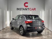 Usado VW T-Roc Advance 115 CV (84 kW) 2020 Gris / plata SUV