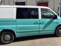 Usado Mercedes Vito 98 CV (72 kW) 1997 Azul Van