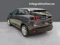 Usado Peugeot 3008 Active 130 CV (95 kW) 2022 Marrón SUV