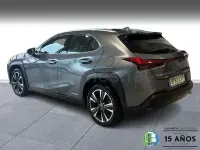 Usado Lexus UX 184 CV (135 kW) 2021 Gris / plata SUV