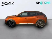 Usado Peugeot 2008 Allure 130 CV (95 kW) 2022 Naranja SUV