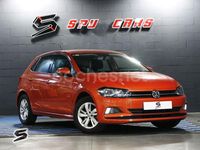 Usado VW Polo Advance 95 CV (69 kW) 2018 Naranja Utilitario