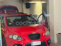 Usado Seat Leon Reference 140 CV (102 kW) 2006 Rojo Utilitario