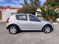Usado Dacia Sandero Stepway 88 CV (64 kW) 2011 Plateado Utilitario