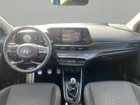 Usado Hyundai Bayon 100 CV (73 kW) 2021 Gris / plata SUV