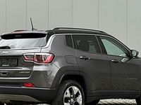 Usado Jeep Compass Trailhawk 170 CV (125 kW) 2019 Gray SUV