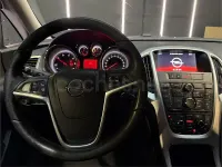 Usado Opel Astra Selective 110 CV (80 kW) 2015 Gris / plata Berlina