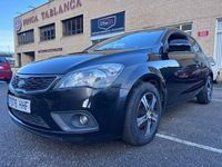 Usado Kia ProCeed 90 CV (66 kW) 2011 Negro Utilitario