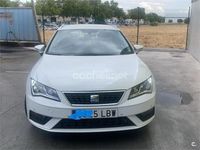 Usado Seat Leon Style 130 CV (95 kW) 2019 Blanco Familiar