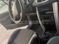 Usado Peugeot 207 Active 95 CV (69 kW) 2012 Negro Familiar