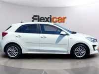 Usado Kia Rio 84 CV (61 kW) 2021 Blanco Berlina