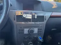 Usado Opel Astra Cosmo 100 CV (73 kW) 2005 Negro Berlina