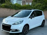 Usado Renault Scénic Bose Edition 110 CV (80 kW) 2014 Blanco Monovolumen