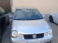 Usado VW Polo Conceptline 65 CV (47 kW) 2003 Gris / plata Berlina