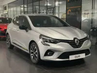 Usado Renault Clio Techno 140 CV (102 kW) 2023 Gris Utilitario