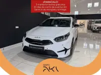 Usado Kia Ceed Style 101 CV (74 kW) 2025 Blanco Utilitario