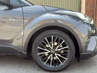 Usado Toyota C-HR Advance 122 CV (89 kW) 2018 Gris SUV