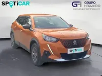 Usado Peugeot e-208 Active 100 kW (136 CV) 2022 Naranja Utilitario