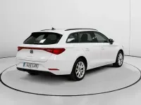 Usado Seat Leon Reference 115 CV (84 kW) 2022 Blanco Familiar