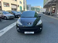 Usado Peugeot 207 Active 75 CV (55 kW) 2012 Negro Berlina