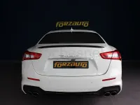 Usado Maserati Ghibli GranLusso 430 CV (316 kW) 2018 Blanco Berlina