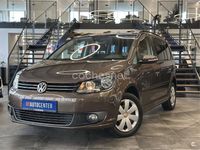 Usado VW Touran Advance 105 CV (77 kW) 2011 Marrón Monovolumen