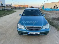Usado Mercedes C200 Elegance 163 CV (119 kW) 2001 Azul Berlina