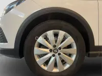 Usado Seat Arona Ecomotive 95 CV (69 kW) 2020 Blanco SUV