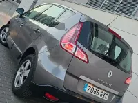 Usado Renault Scénic III Dynamique 105 CV (77 kW) 2010 Gris / plata Monovolumen