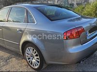 Usado Audi A4 140 CV (102 kW) 2004 Gris / plata Berlina